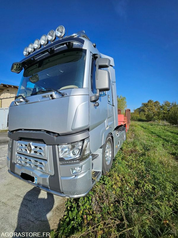 TRACTEUR RENAULT - 2017 - 580000km - Тягач: фото 1 TRACTEUR RENAULT - 2017 - 580000km - Тягач: фото 1