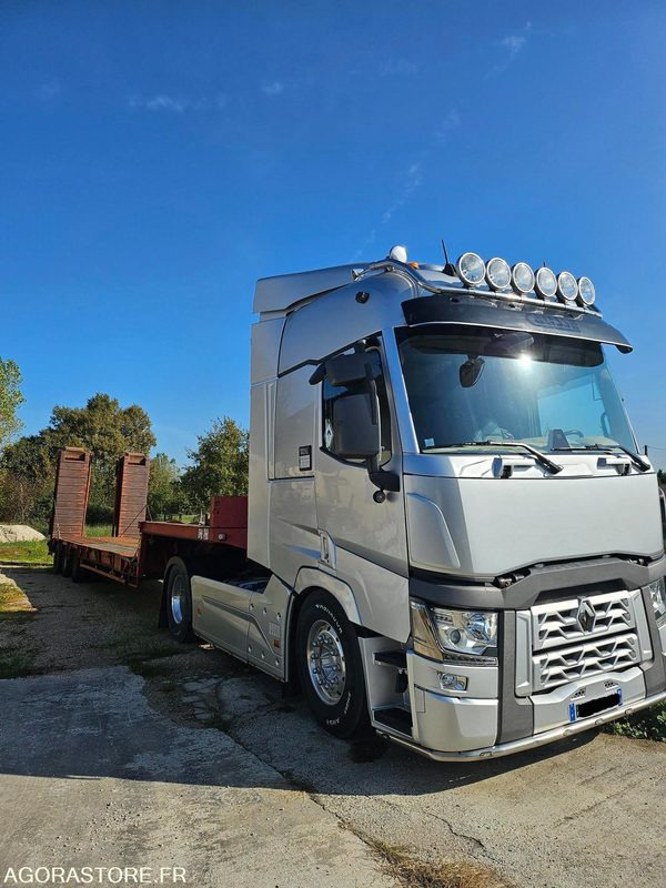 TRACTEUR RENAULT - 2017 - 580000km - Тягач: фото 2 TRACTEUR RENAULT - 2017 - 580000km - Тягач: фото 2