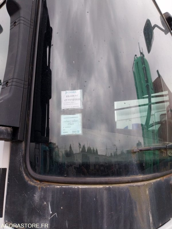 TRACTEUR RENAULT AE390 ADR POMPE 1998 821393KM ROULANT - Тягач: фото 4 TRACTEUR RENAULT AE390 ADR POMPE 1998 821393KM ROULANT - Тягач: фото 4