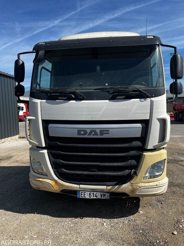 Tracteur DAF 4x2 CF - 2016 / 309955 KM - Тягач: фото 1 Tracteur DAF 4x2 CF - 2016 / 309955 KM - Тягач: фото 1