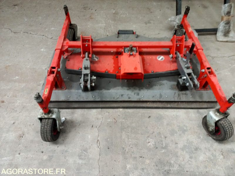 Coupe de tondeuse mulchng Morgneux TMC 150 fixation Kubota - Газонокосилка: фото 4 Coupe de tondeuse mulchng Morgneux TMC 150 fixation Kubota - Газонокосилка: фото 4