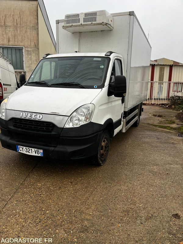 Iveco 35c13 frigorifique 185000km 2013 - Фургон-рефрижератор: фото 1 Iveco 35c13 frigorifique 185000km 2013 - Фургон-рефрижератор: фото 1