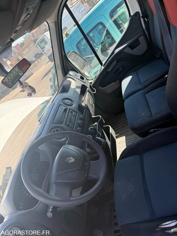 Renault master gazole 60156kms 2014 - Малотоннажный самосвал: фото 3 Renault master gazole 60156kms 2014 - Малотоннажный самосвал: фото 3