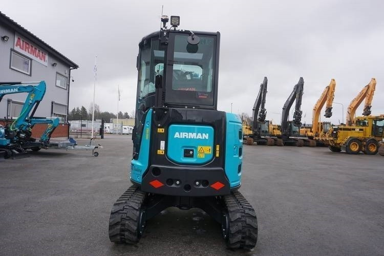 Airman AX 33 U - Мини-экскаватор: фото 4 Airman AX 33 U - Мини-экскаватор: фото 4