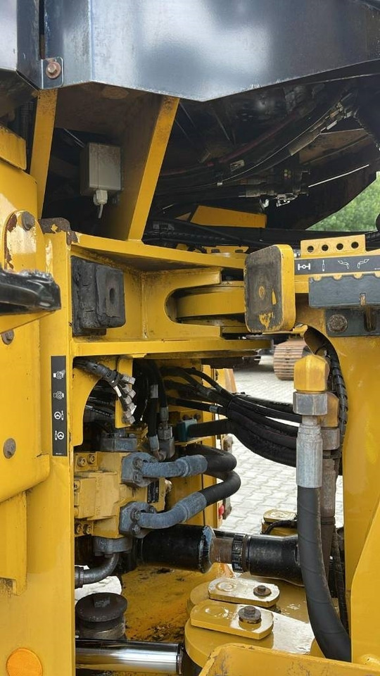 CAT 938M - Колёсный погрузчик: фото 4 CAT 938M - Колёсный погрузчик: фото 4