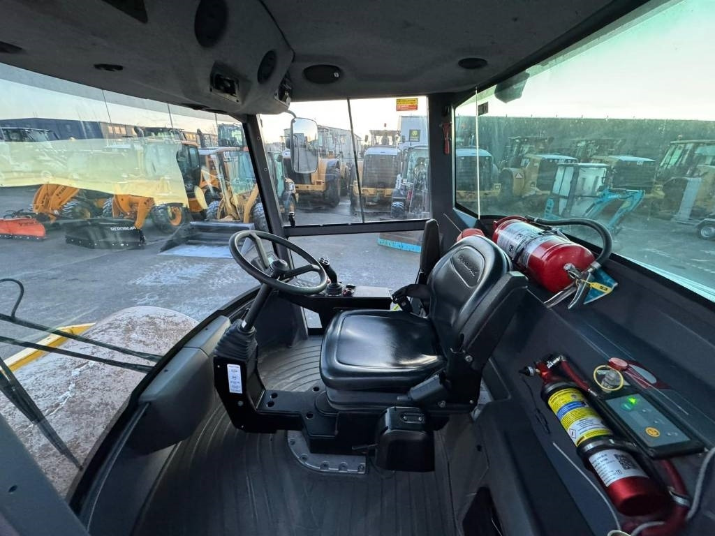 Dynapack CA1500D - Компактор: фото 2 Dynapack CA1500D - Компактор: фото 2