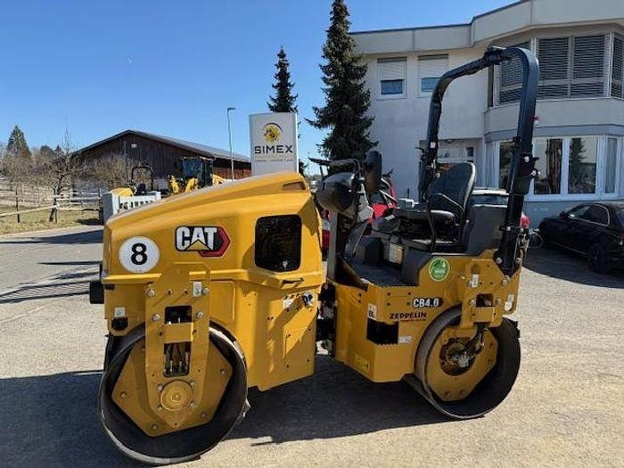 CAT CB4.0  - Дорожный каток: фото 1 CAT CB4.0  - Дорожный каток: фото 1