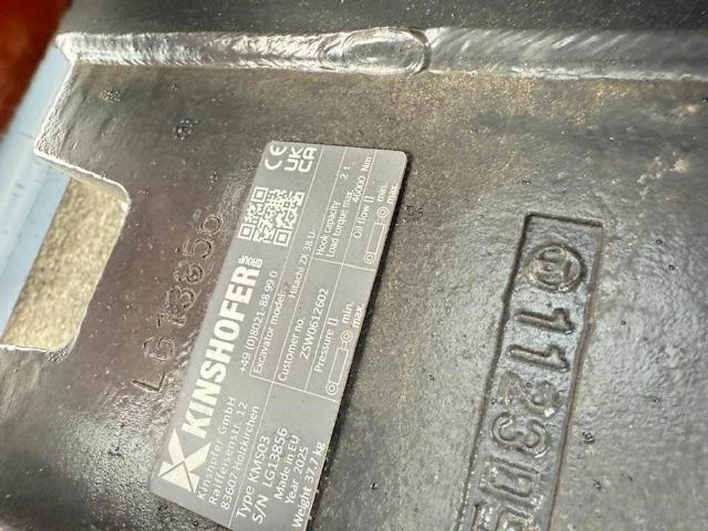 Hitachi ZX33U-6  - Мини-экскаватор: фото 5 Hitachi ZX33U-6  - Мини-экскаватор: фото 5