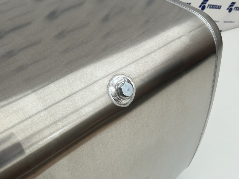 Новый Топливный бак для Грузовиков DAF: фото 8