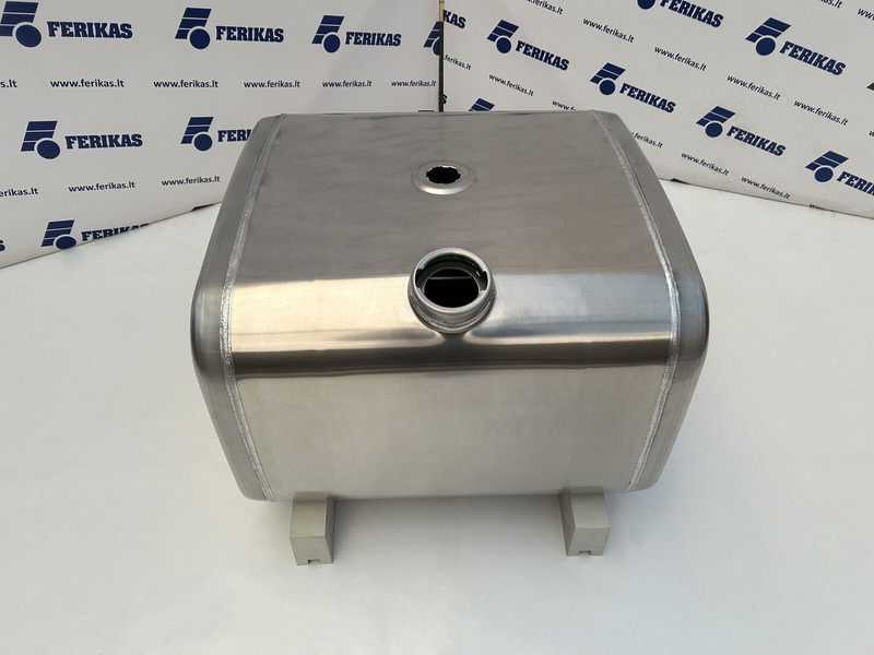 Iveco New aluminum fuel tank 200L - Топливный бак для Грузовиков: фото 1 Iveco New aluminum fuel tank 200L - Топливный бак для Грузовиков: фото 1