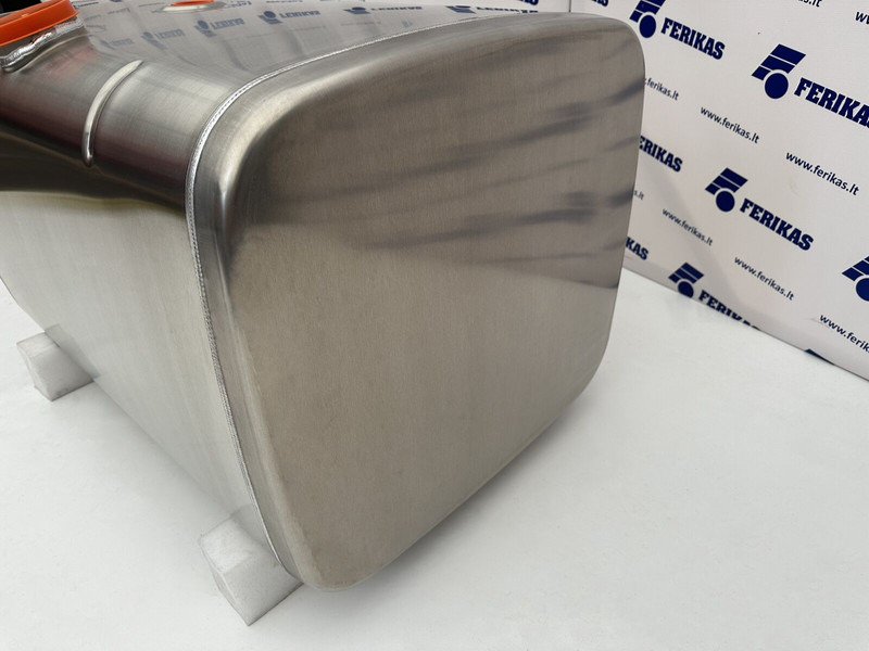 Iveco New aluminum fuel tank 400L - Топливный бак для Грузовиков: фото 2 Iveco New aluminum fuel tank 400L - Топливный бак для Грузовиков: фото 2