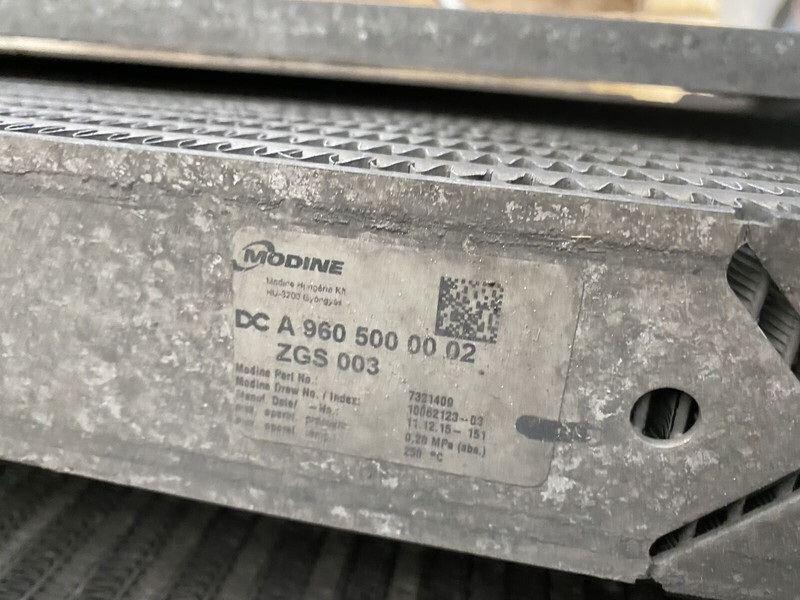 Радиатор для Грузовиков Mercedes-Benz Actros MP4: фото 6 Радиатор для Грузовиков Mercedes-Benz Actros MP4: фото 6