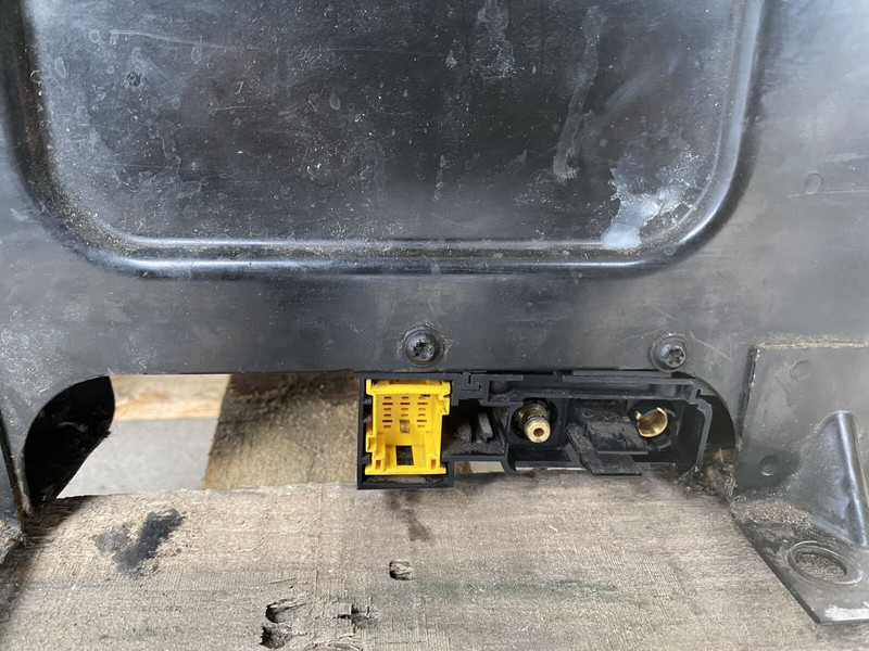 Mercedes-Benz MP4 actros - Сиденье для Грузовиков: фото 4 Mercedes-Benz MP4 actros - Сиденье для Грузовиков: фото 4