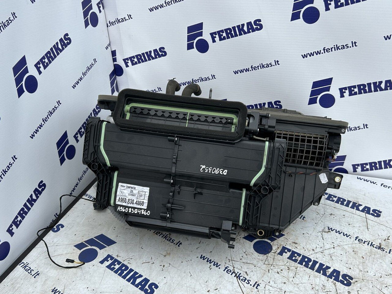 Mercedes-Benz air conditionioning heater system - Отопление/ Вентиляция для Грузовиков: фото 2 Mercedes-Benz air conditionioning heater system - Отопление/ Вентиляция для Грузовиков: фото 2