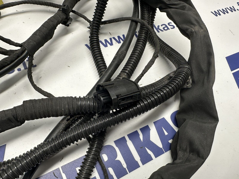 Mercedes-Benz xenon headlights wires set - Передняя фара для Грузовиков: фото 2 Mercedes-Benz xenon headlights wires set - Передняя фара для Грузовиков: фото 2