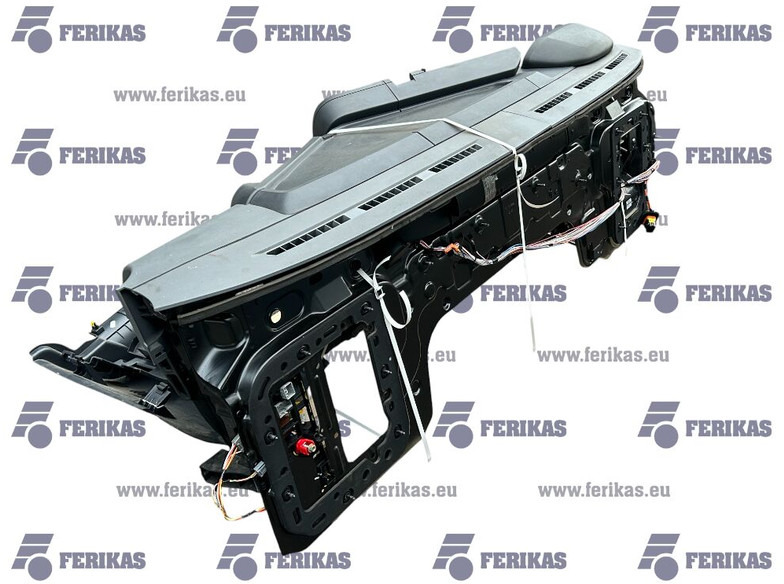 Renault complete dashboard - Бампер для Грузовиков: фото 4 Renault complete dashboard - Бампер для Грузовиков: фото 4