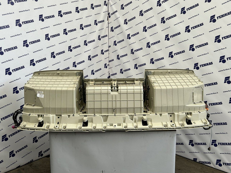 Volvo upper storage - Кабина и интерьер для Грузовиков: фото 4 Volvo upper storage - Кабина и интерьер для Грузовиков: фото 4