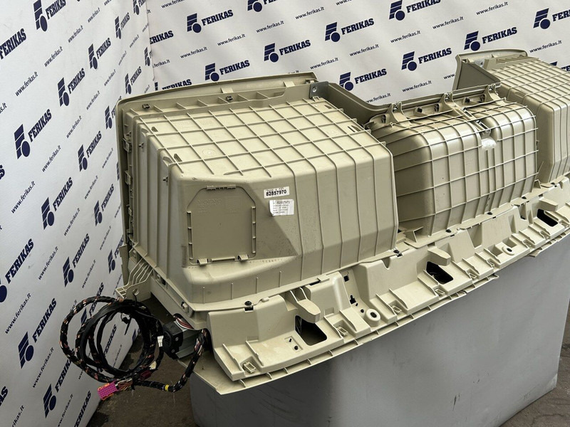 Volvo upper storage - Кабина и интерьер для Грузовиков: фото 5 Volvo upper storage - Кабина и интерьер для Грузовиков: фото 5