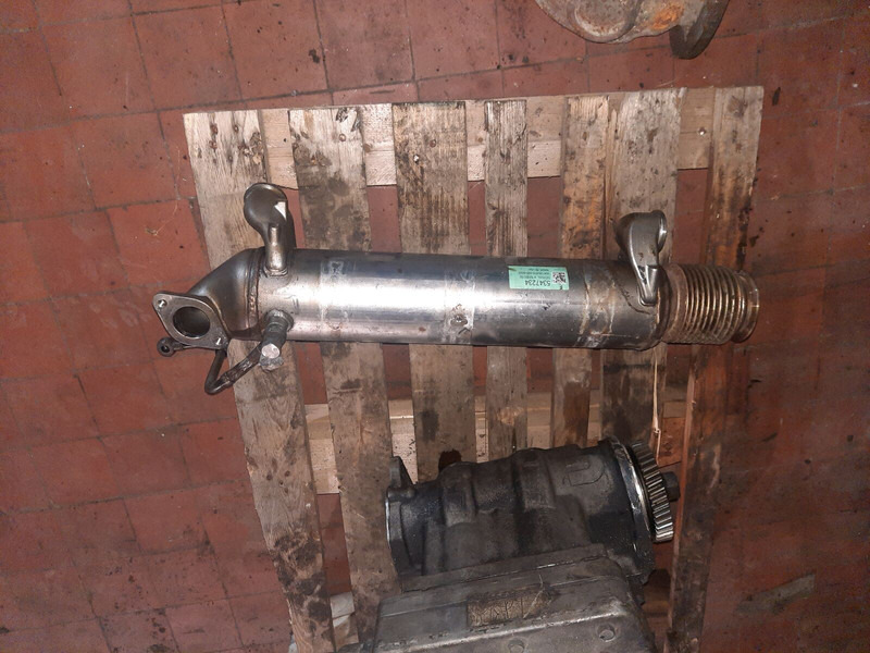 Cummins ISL egr Cooler - Выхлопная система: фото 2 Cummins ISL egr Cooler - Выхлопная система: фото 2