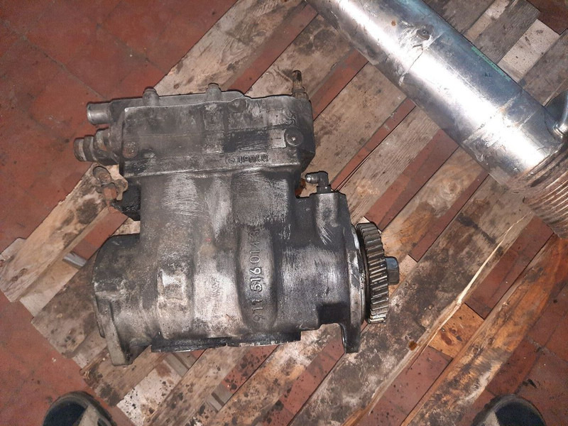 Cummins ISL egr Cooler - Выхлопная система: фото 4 Cummins ISL egr Cooler - Выхлопная система: фото 4