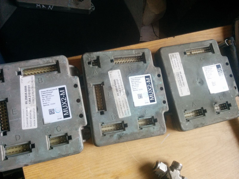 MAN 410413005005 - Блок управления: фото 3 MAN 410413005005 - Блок управления: фото 3