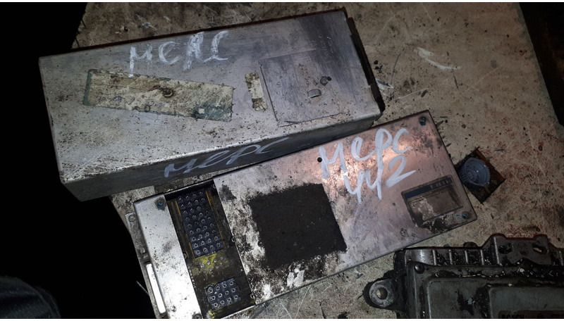 Volvo Bosh 0986282023 . /1209/ - Блок управления: фото 4 Volvo Bosh 0986282023 . /1209/ - Блок управления: фото 4