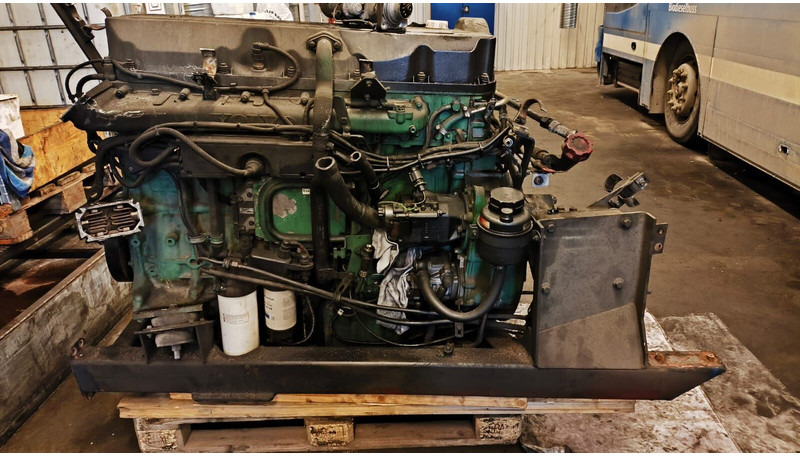 Volvo D9B380/ D9B-360 .G9A-300 D9B310. D9A.-340 - Двигатель: фото 1 Volvo D9B380/ D9B-360 .G9A-300 D9B310. D9A.-340 - Двигатель: фото 1