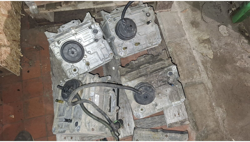 Volvo Помпа подкачки АБЛУ Б12 с подкачкой - Топливный фильтр: фото 4 Volvo Помпа подкачки АБЛУ Б12 с подкачкой - Топливный фильтр: фото 4