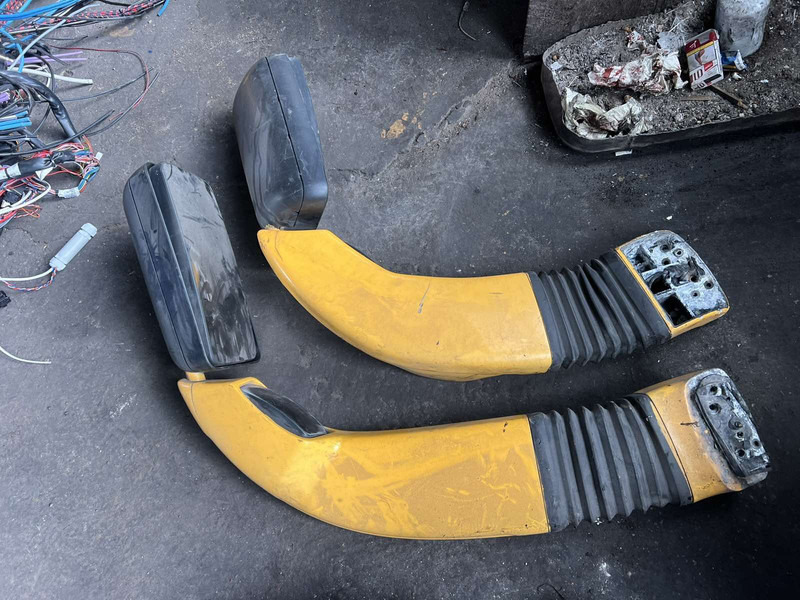 Volvo магнетолы . B12 . Ивеко - Бампер: фото 5 Volvo магнетолы . B12 . Ивеко - Бампер: фото 5