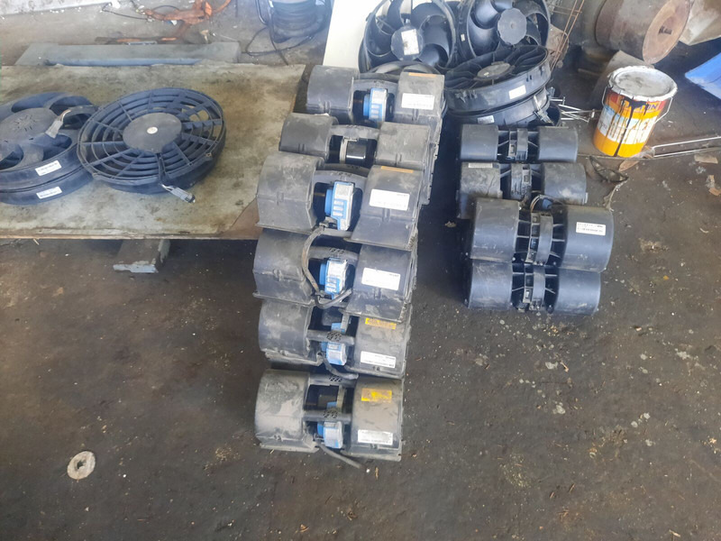 Volvo масляный мотор вентилятора SAUER DANFOSS C19.2L00888\174 - Вентилятор: фото 5 Volvo масляный мотор вентилятора SAUER DANFOSS C19.2L00888\174 - Вентилятор: фото 5