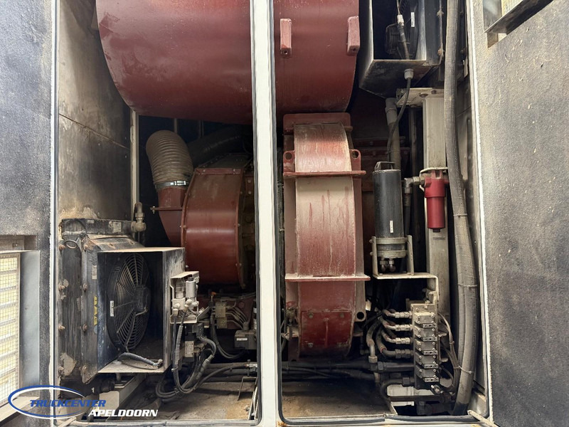 Ассенизатор MAN TGS 35.480 RSP Saugbagger, 8x4, Euro 5, Handgeschakeld: фото 8 Ассенизатор MAN TGS 35.480 RSP Saugbagger, 8x4, Euro 5, Handgeschakeld: фото 8