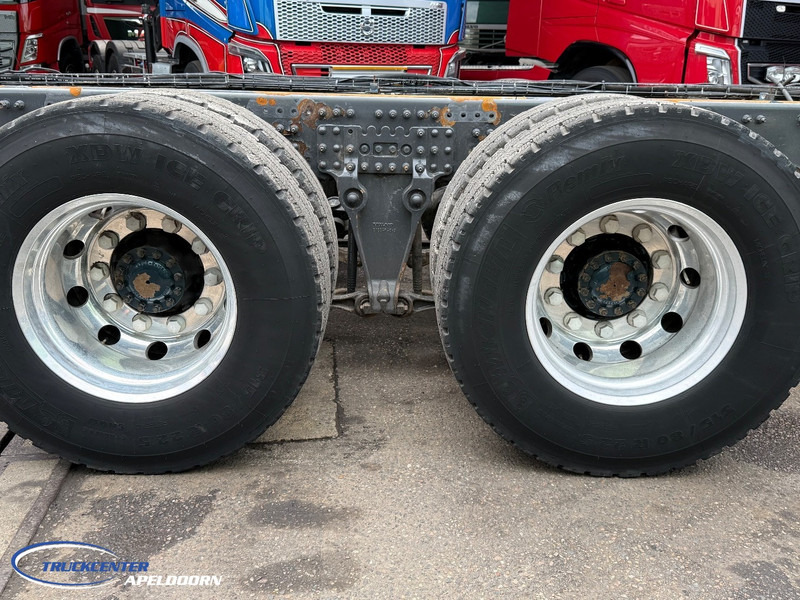 Volvo FH 750 6x4, Steel - Air, Globetrotter XL - Грузовик-шасси: фото 5 Volvo FH 750 6x4, Steel - Air, Globetrotter XL - Грузовик-шасси: фото 5