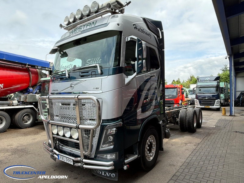 Volvo FH 750 6x4, Steel - Air, Globetrotter XL - Грузовик-шасси: фото 2 Volvo FH 750 6x4, Steel - Air, Globetrotter XL - Грузовик-шасси: фото 2