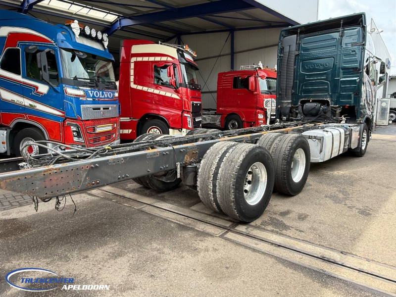 Volvo FH 750 6x4, Steel - Air, Globetrotter XL - Грузовик-шасси: фото 4 Volvo FH 750 6x4, Steel - Air, Globetrotter XL - Грузовик-шасси: фото 4