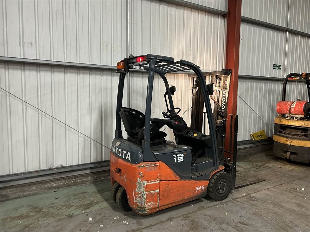 Электропогрузчик Toyota 8FBE15T: фото 6