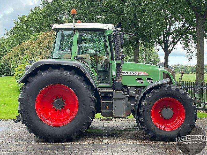 Fendt 820 Vario TMS - Трактор: фото 2 Fendt 820 Vario TMS - Трактор: фото 2