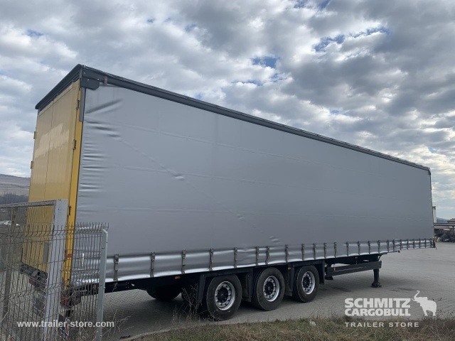 Schmitz Cargobull Curtainsider Varios Side door both sides - Тентованный полуприцеп: фото 3 Schmitz Cargobull Curtainsider Varios Side door both sides - Тентованный полуприцеп: фото 3