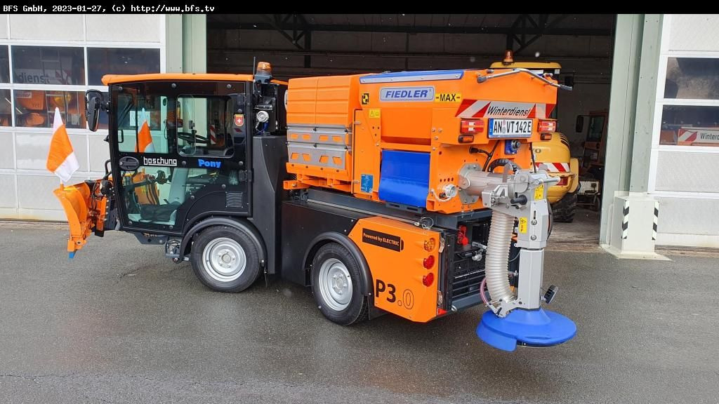 Pony P3.0 Pony P3.0 - Подметально-уборочная машина: фото 2 Pony P3.0 Pony P3.0 - Подметально-уборочная машина: фото 2