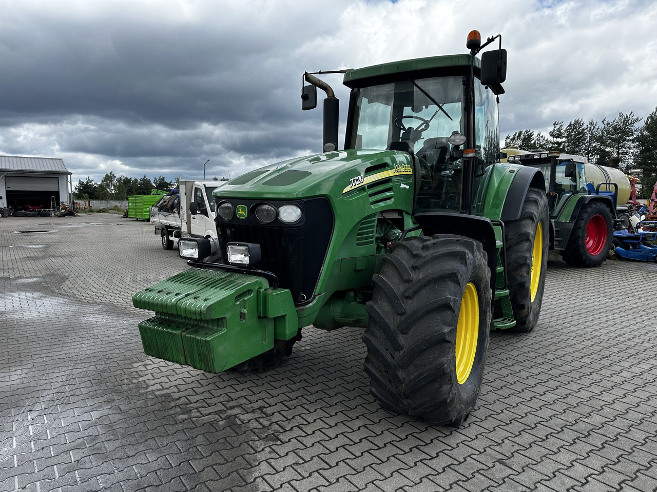 John Deere 7720 PowerQuad - Трактор: фото 1 John Deere 7720 PowerQuad - Трактор: фото 1