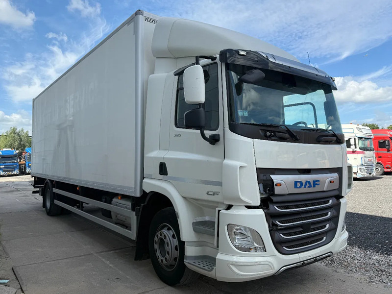 DAF CF 320 4X2 - EURO 6 - 19 TON + DHOLLANDIA - Грузовик с закрытым кузовом: фото 3 DAF CF 320 4X2 - EURO 6 - 19 TON + DHOLLANDIA - Грузовик с закрытым кузовом: фото 3
