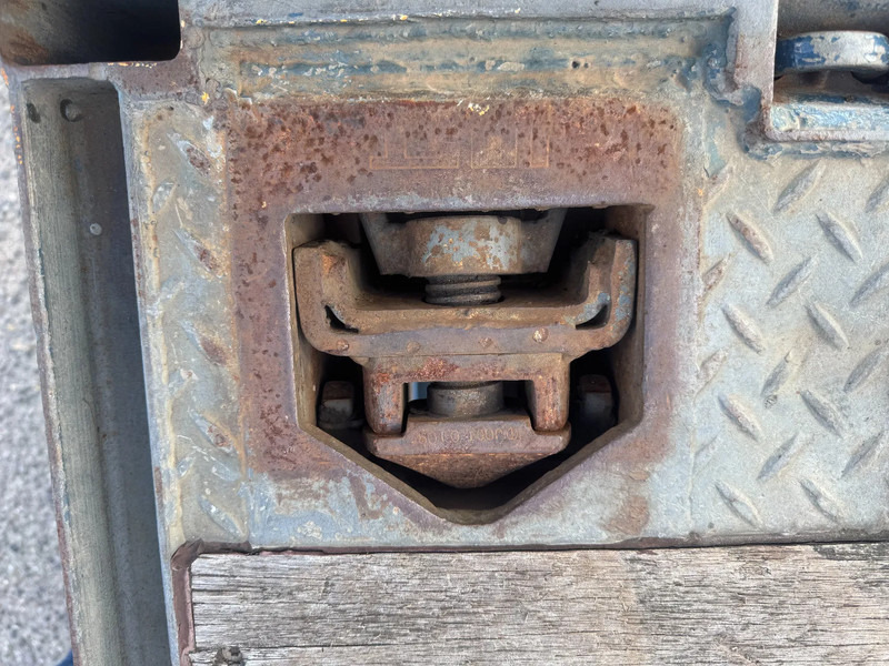 Грузовик бортовой/ Платформа, Автоманипулятор DAF CF 85.410 8X2 EURO 5 PALFINGER PK60002 + FLY JIB + REMOTE + TWISTLOCKS: фото 12