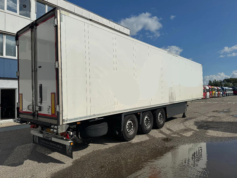 Schmitz Cargobull SCB*S3B THERMO KING SLX 300E TÜV TILL 03-2026 - Полуприцеп-рефрижератор: фото 4 Schmitz Cargobull SCB*S3B THERMO KING SLX 300E TÜV TILL 03-2026 - Полуприцеп-рефрижератор: фото 4