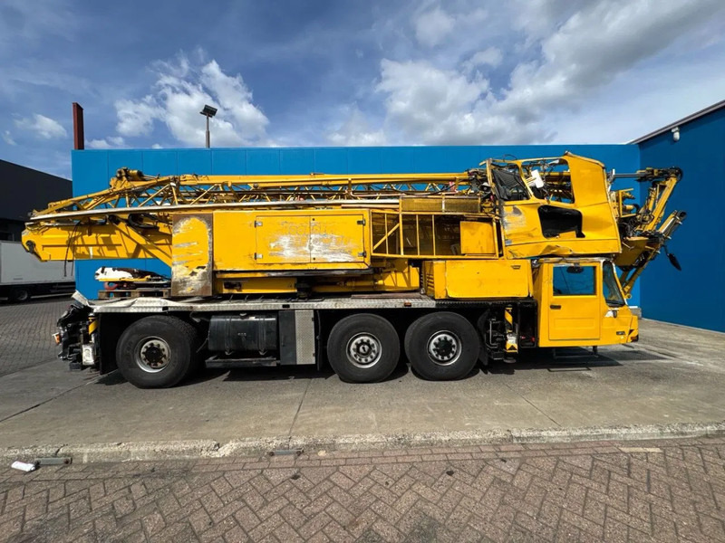 Spierings SK377-AT3 MET SCHADE - Башенный кран: фото 2 Spierings SK377-AT3 MET SCHADE - Башенный кран: фото 2