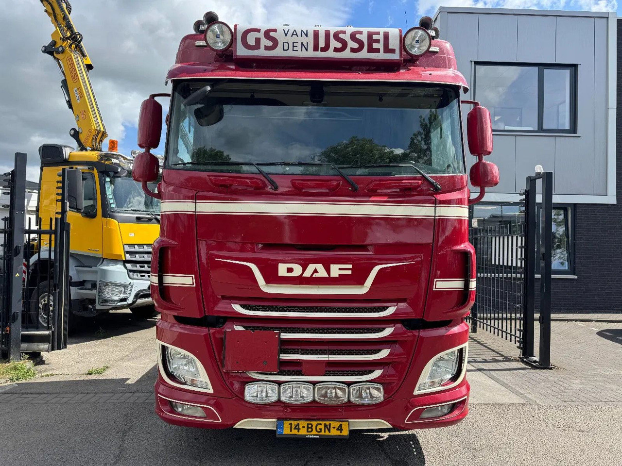 DAF XF 440 4X2 - EURO 6 + TÜV 03-2026 - Тягач: фото 2 DAF XF 440 4X2 - EURO 6 + TÜV 03-2026 - Тягач: фото 2