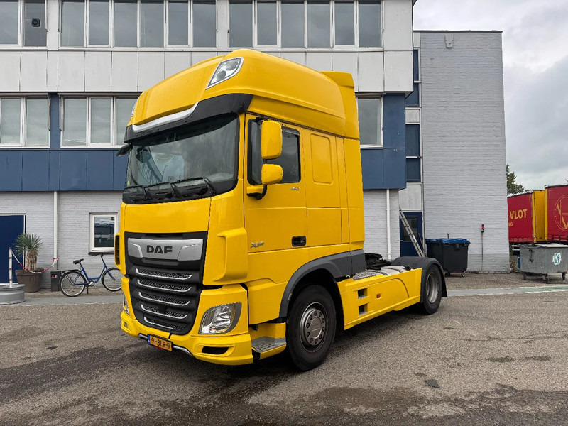 DAF XF 450 4X2 EURO 6 RETARDER DOUBLE TANK - Тягач: фото 1 DAF XF 450 4X2 EURO 6 RETARDER DOUBLE TANK - Тягач: фото 1