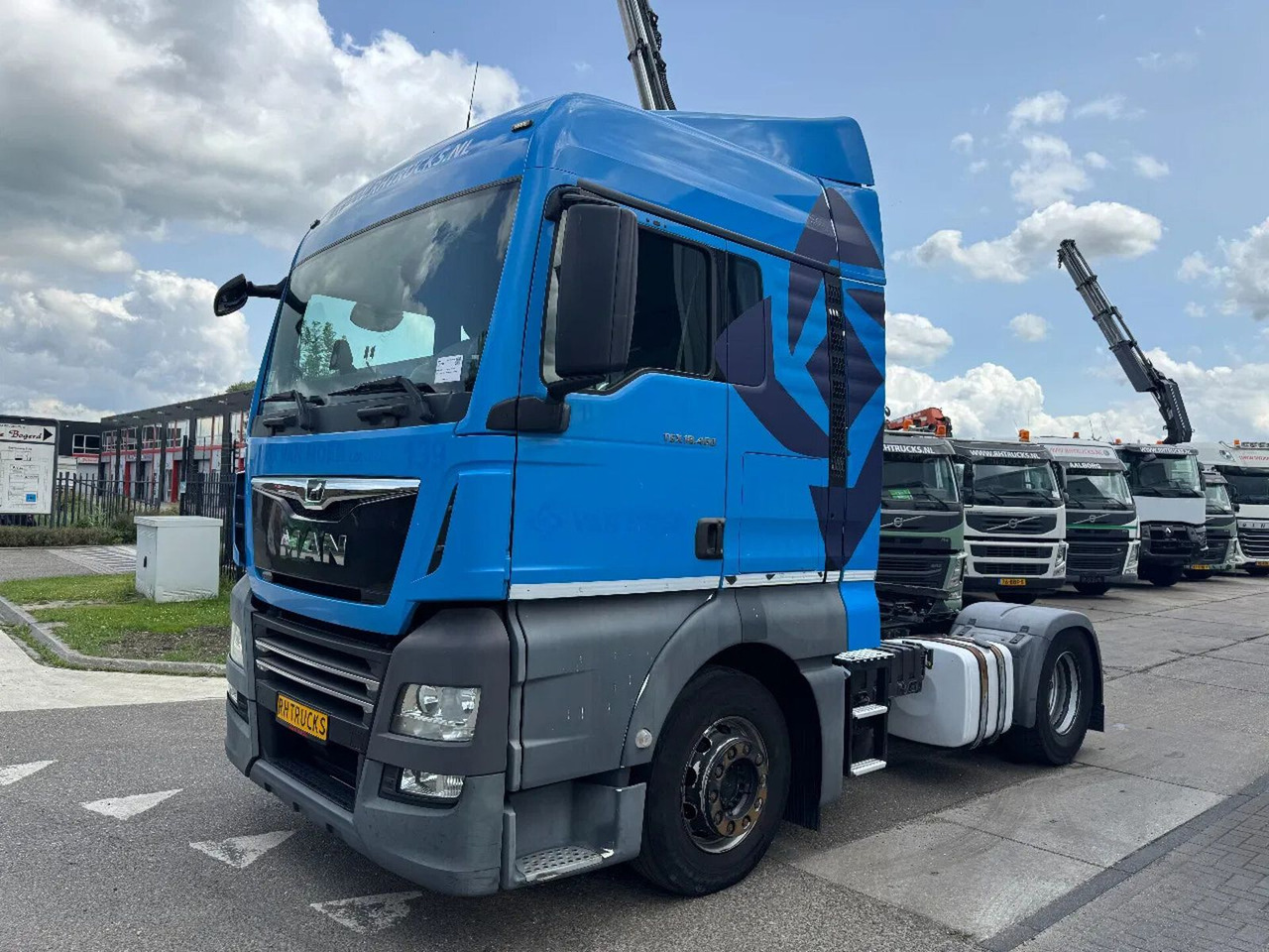 MAN TGX 18.460 4X2 EURO 6 ONLY 439042 KM TÜV TILL 02 - Тягач: фото 1 MAN TGX 18.460 4X2 EURO 6 ONLY 439042 KM TÜV TILL 02 - Тягач: фото 1