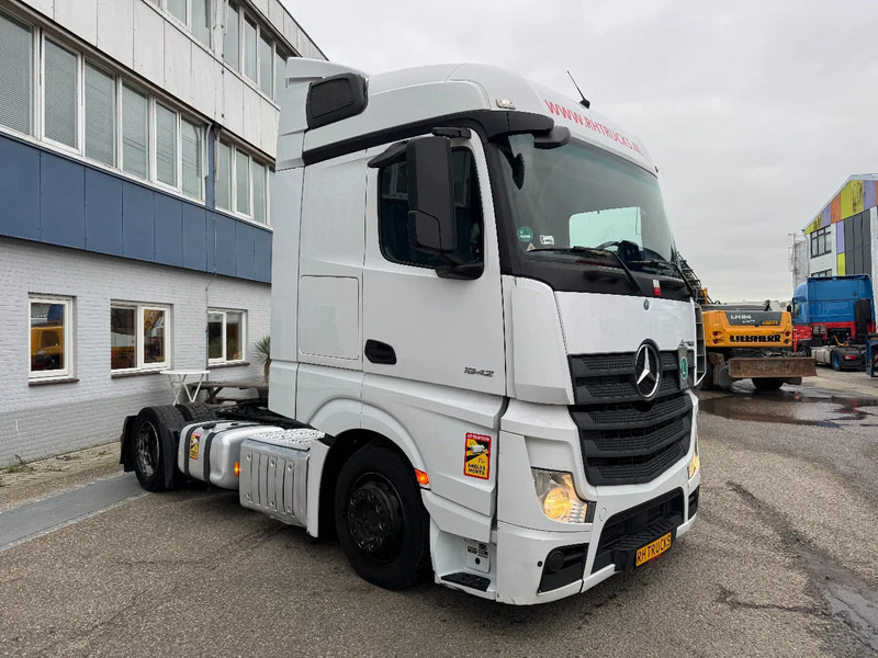 Mercedes-Benz Actros 1842 4X2 EURO 6 MEGA DOUBLE TANK - Тягач: фото 3 Mercedes-Benz Actros 1842 4X2 EURO 6 MEGA DOUBLE TANK - Тягач: фото 3