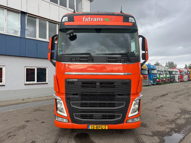 Volvo FH 500 4X2 EURO 6 SKIRTS STANDKLIMA - Тягач: фото 2 Volvo FH 500 4X2 EURO 6 SKIRTS STANDKLIMA - Тягач: фото 2