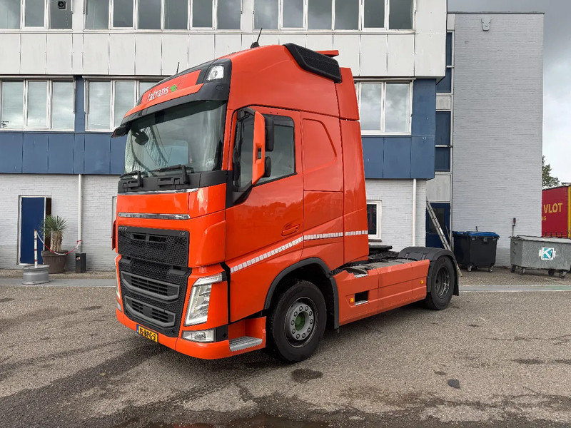 Volvo FH 500 4X2 EURO 6 SKIRTS STANDKLIMA - Тягач: фото 1 Volvo FH 500 4X2 EURO 6 SKIRTS STANDKLIMA - Тягач: фото 1