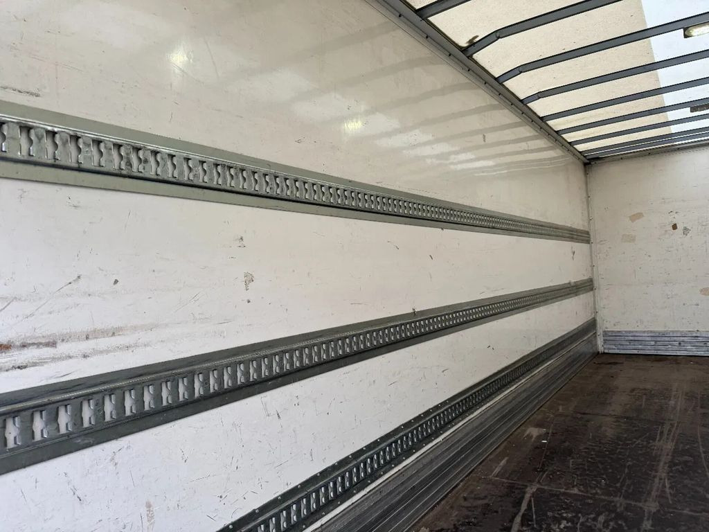 Грузовик с закрытым кузовом Volvo FE 280 4X2 EURO 6 TÜV TILL 01-2026: фото 10